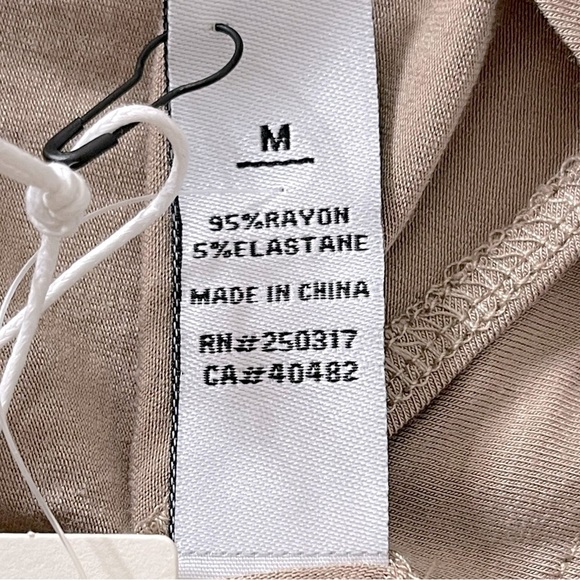 Varley Holly Tee in Mocha minimalist back to school academia - Picture 5 of 8